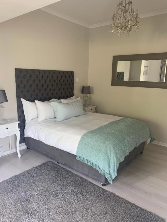 Beluga Of Constantia Guest House Kapstaden Eksteriør billede